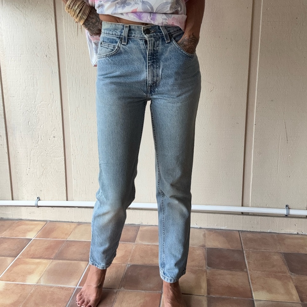 Vintage Levi's orange tab Light Tapered Leg Women's Jeans 24